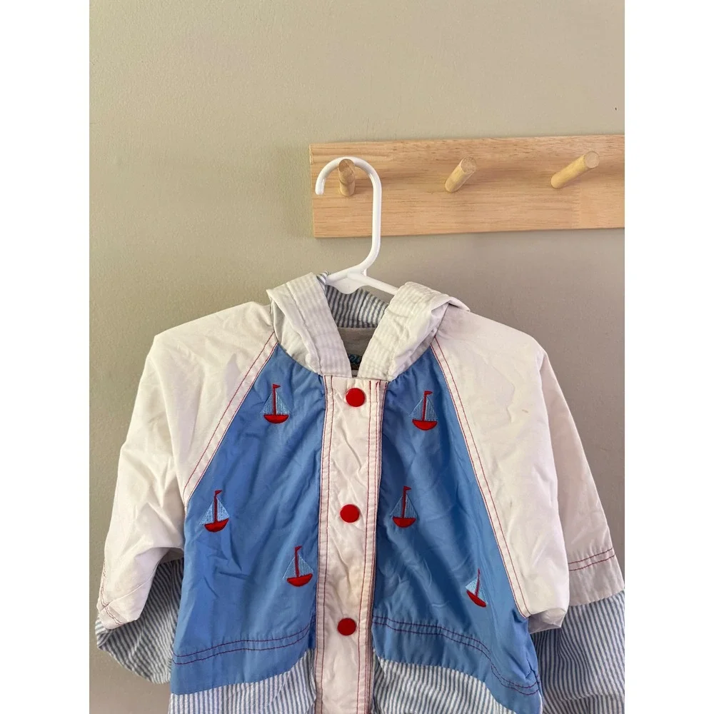 VTG carters 4T windbreaker